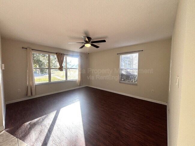 1064 Park Central Cir
