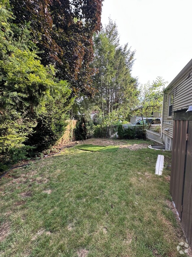 Building Photo - 136 W Squantum St Unit 1 Rental