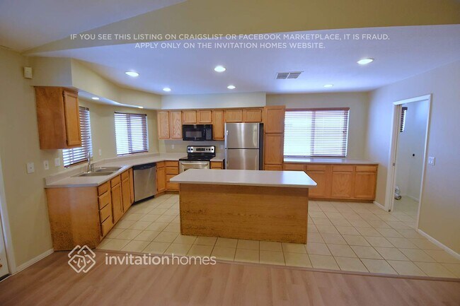 Photo - 11616 N 66th Dr