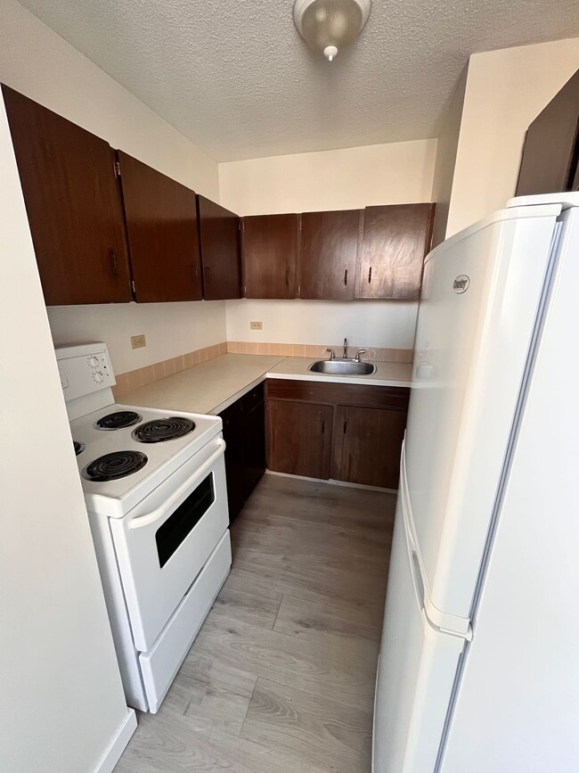 Photo - Apartment in 1 Bedroom Apartment in Oliver – Steps to Downtown Unit 803