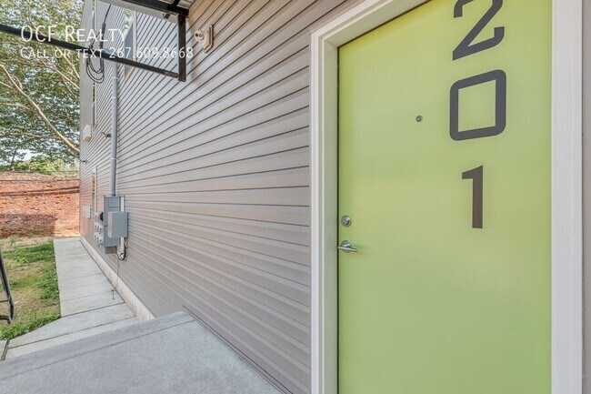 Photo - 751 N 43rd St Unidad 201