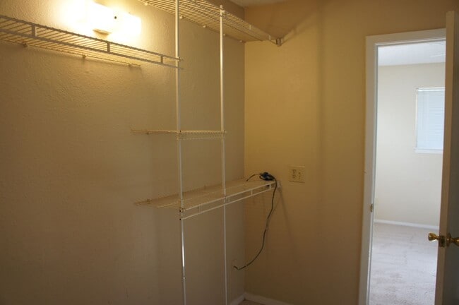 Photo - 997 Unidad A