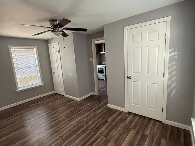 Photo - 3217 Stonewall St