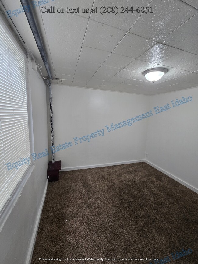 Photo - 555 N 13th Ave