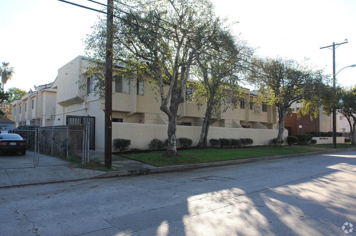 Denny Place & Willow Wood Apartments - Denny Place & Willow Wood Apartments