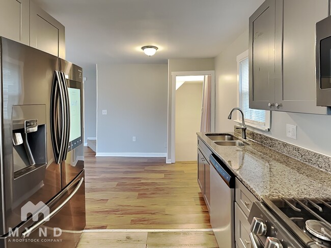 Photo - 1190 Geers Ave