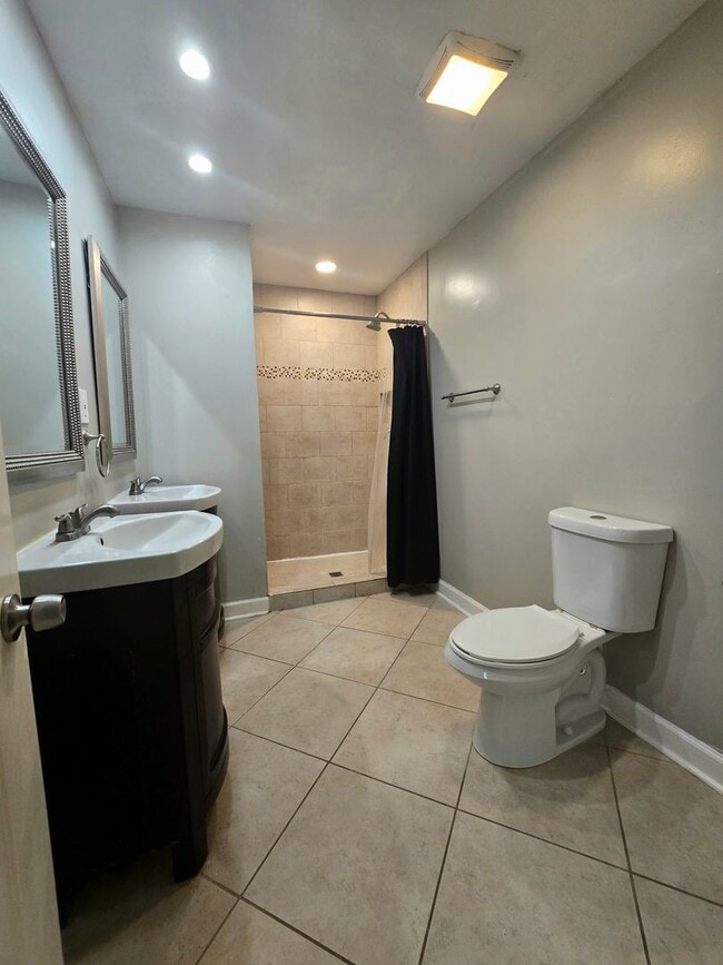 Photo - 309 E 58th St