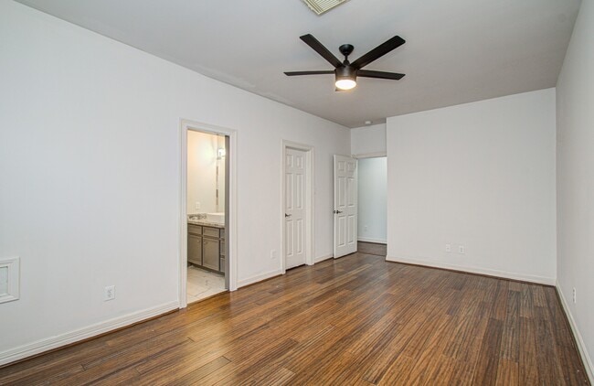 Photo - 13514 Broadmeadow Ln