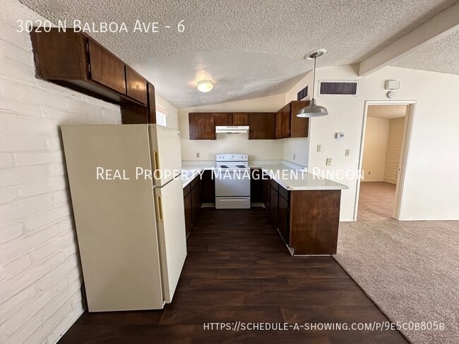 Building Photo - 3020 N Balboa Ave Rental