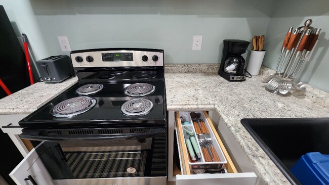 Photo - 1163 Jonquil Way