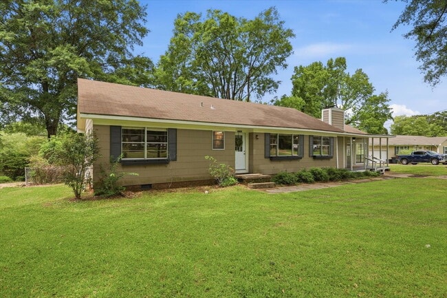 Photo - Spacious 4BR Home in Clinton School District with Multiple Living Areas