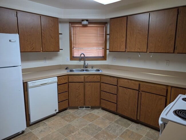 Photo - Great location off of Gary Lane and State ...