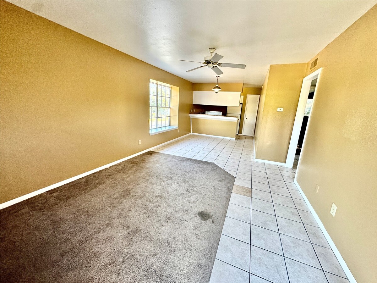 Photo - 2201 N Grand Blvd Unit 2