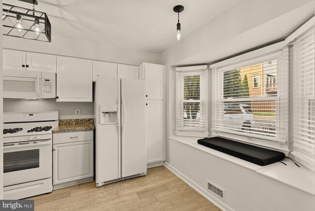 7553 Chrisland Cove