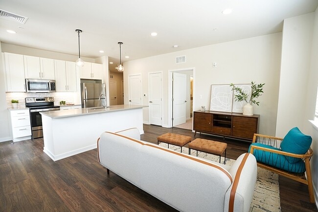 living room and kitchen - Butler Square