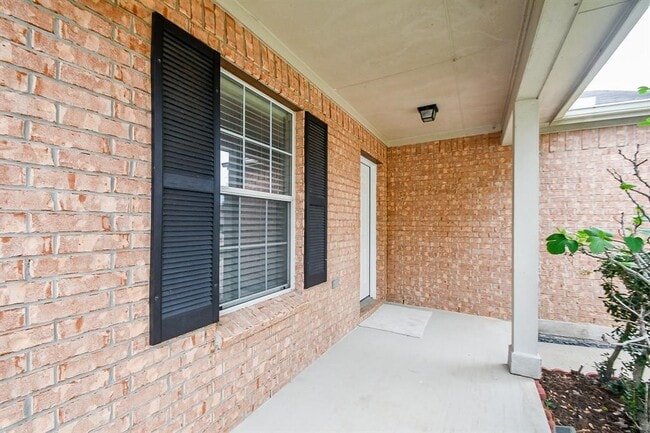 Photo - 19319 Jordans Landing Ln