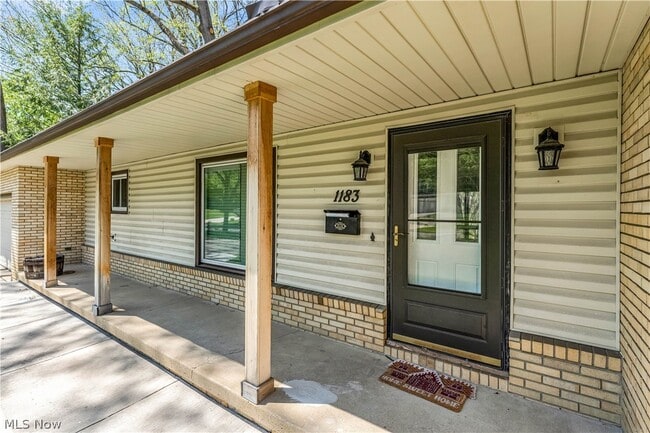 Photo - 1183 Romayne Dr