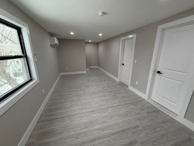 Photo - 194 N Lake Ave Unidad 2