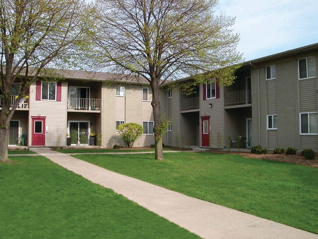 Allen Pointe Apartments