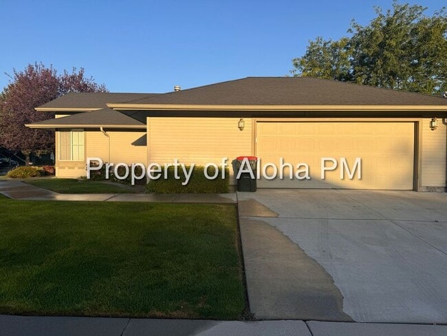 Photo - 3048 W Kendrick St