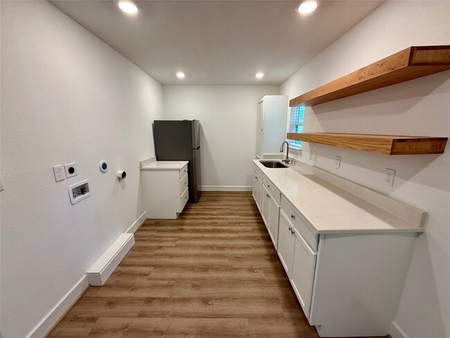 Photo - 520 McGuire Ln