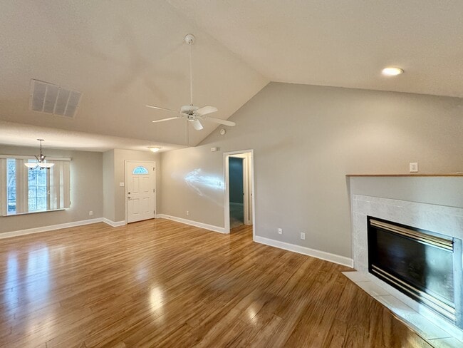 Photo - 159 Daleyuhski Way