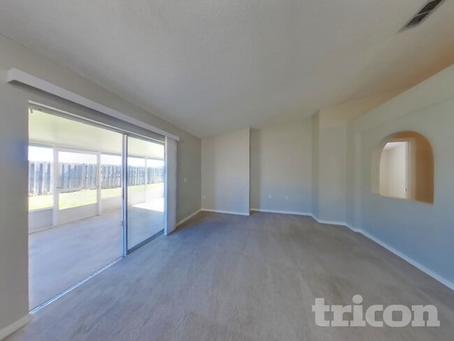 Photo - 7121 High Bluff Rd