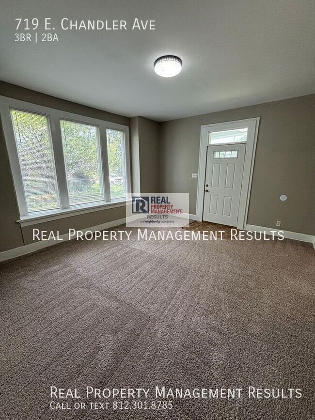 Photo - 719 E Chandler Ave