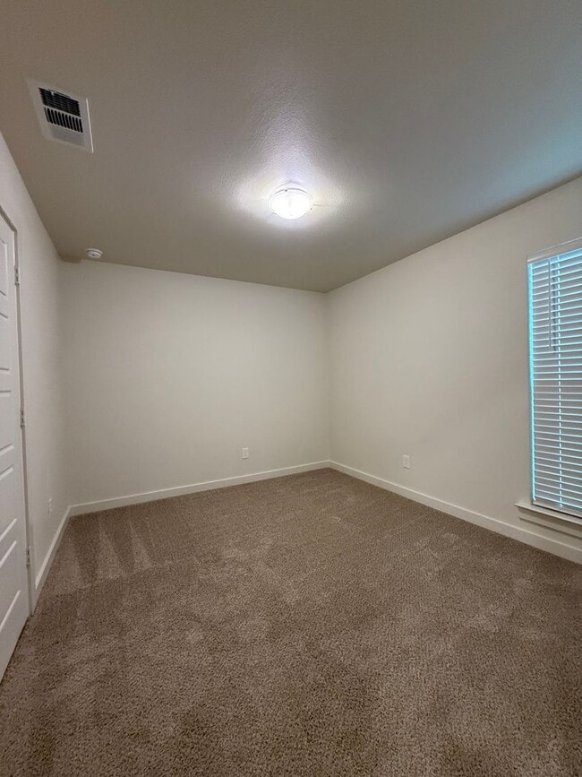 Photo - July Move-in