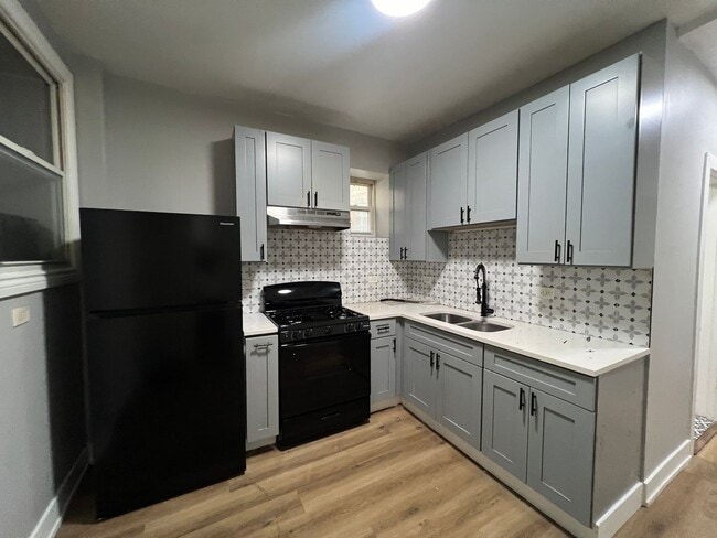 6804 S Champlain Ave Unit 1