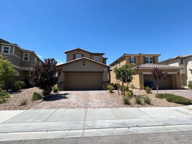 Building Photo - Inspirada 4-Bedroom 3-Bathroom Home!
