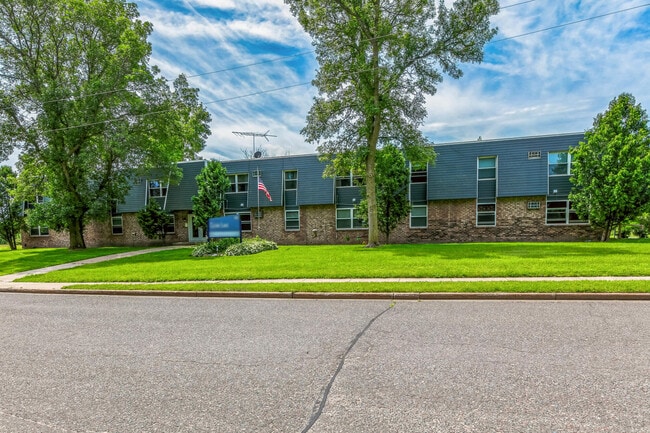 Photo - Clear Lake Apartments