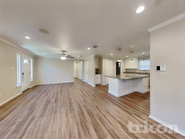 Photo - 10628 Lone Pine Ln