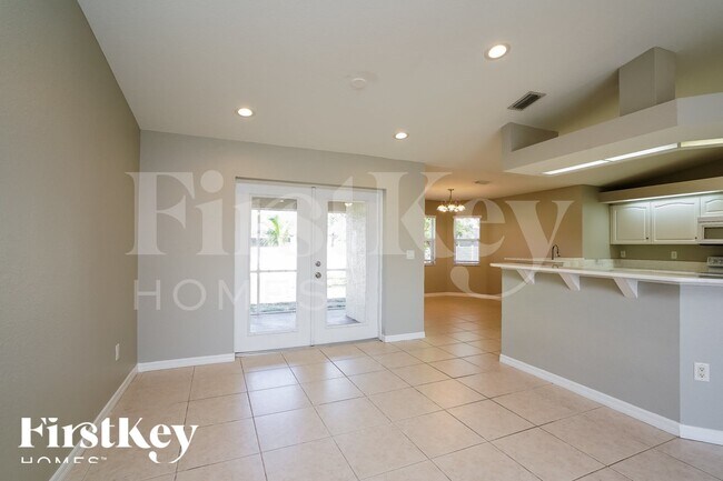 Photo - 2912 SW 2nd Ave