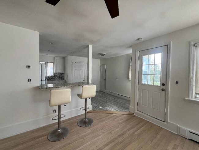 Kitchen - 411 W Park Ave Unit Upper