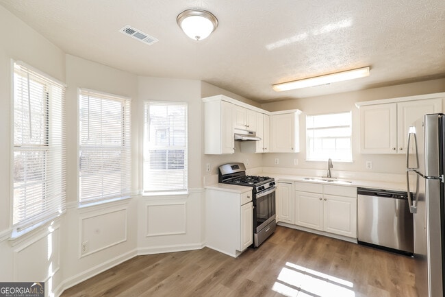 Photo - 145 W Village Ct