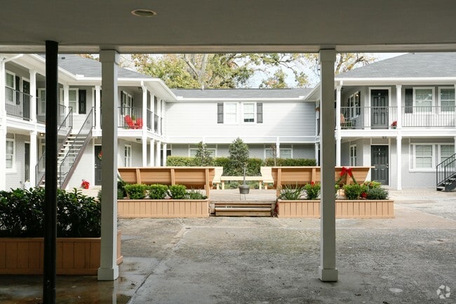 Photo - The Heights Collection - 427 West 16th