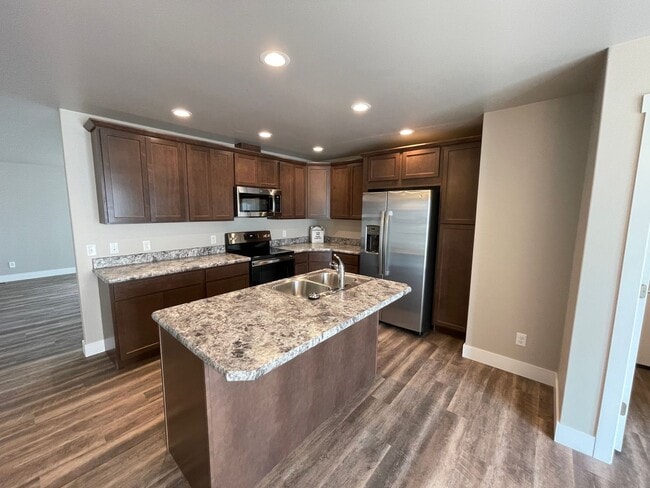 2111 Morocco Dr