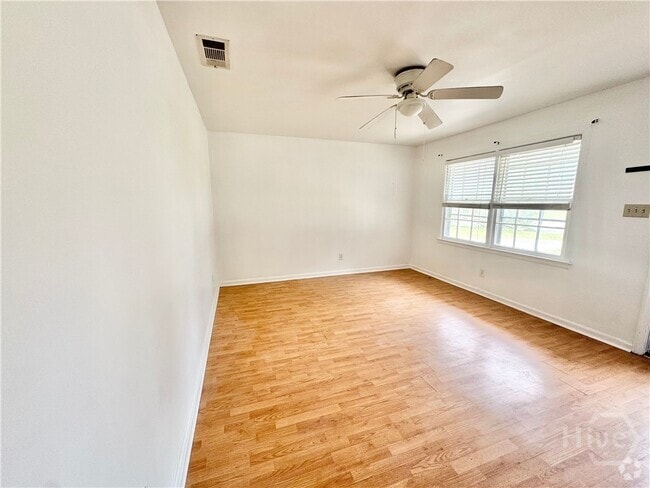 Building Photo - 5 Ossabaw Rd Rental