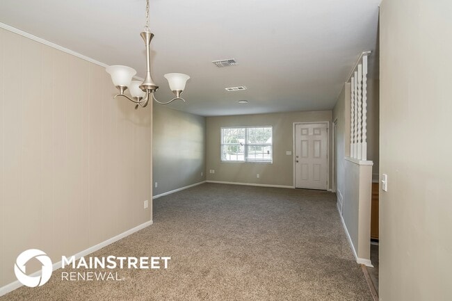 Photo - 5027 McManus Dr