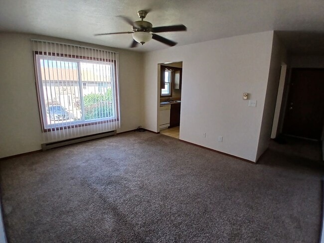 6006 Boxwood Dr Unit 4