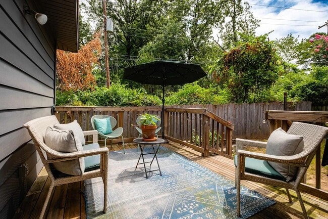 Photo - 2100 Durwood Rd