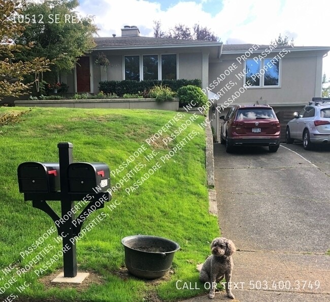 Building Photo - 10512 SE Rex St