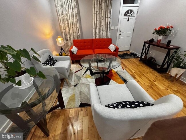 Building Photo - 2633 Earp St