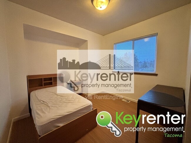 Building Photo - 7630 S Yakima Ave