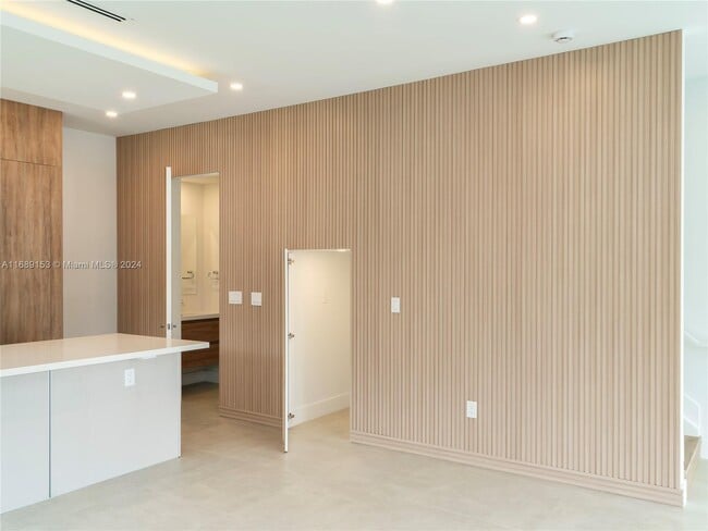Photo - 2109 SW 18th Ave Unit #2109
