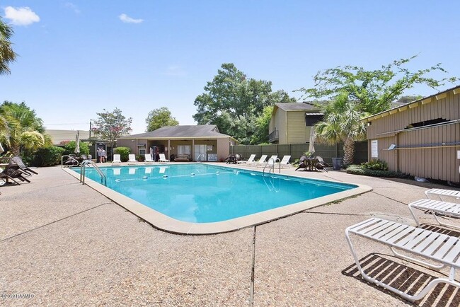 Photo - 220 Doucet Rd Unit 240-E