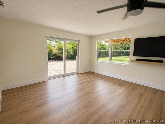 Photo - 7686 SE Hilltop Terrace