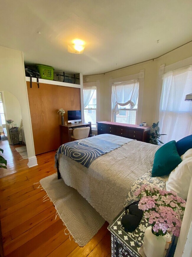 Photo - 947 E Gorham St Unidad 2