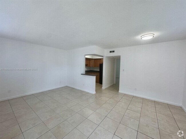 Building Photo - 1904 SW 2nd St Unit 1-7 Rental